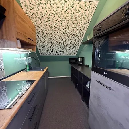 Daire Rubys Warnemuende- 4 Bedrooms, Flexible Beds & Parking