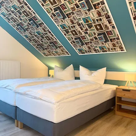 Rubys Warnemuende- 4 Bedrooms, Flexible Beds & Parking Daire *
