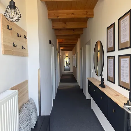 Rubys Warnemuende- 4 Bedrooms, Flexible Beds & Parking 公寓