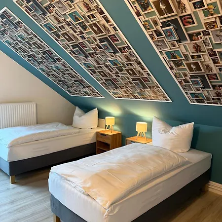 Rubys Warnemuende- 4 Bedrooms, Flexible Beds & Parking * 罗斯托克